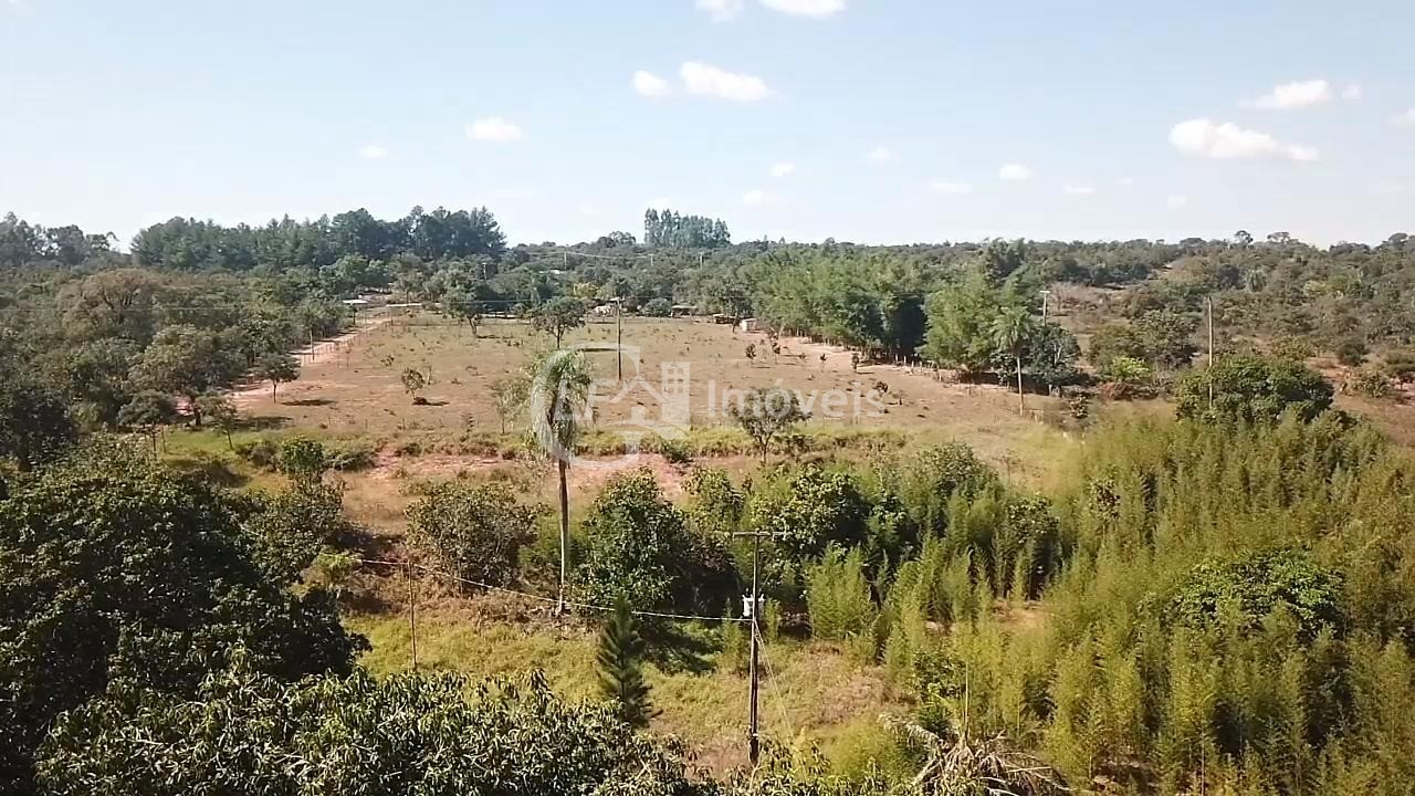 Chácara à venda em Jaraguari-MS, bairro Polomar: 3 quartos, 1 suíte, 3 salas, 4 banheiros, 4 vagas, 380m²!