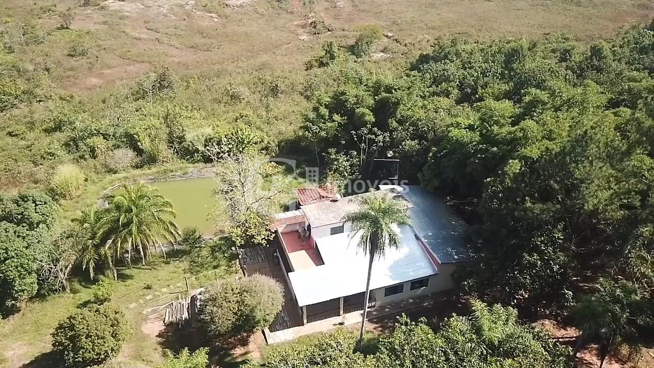 Chácara à venda em Jaraguari-MS, bairro Polomar: 3 quartos, 1 suíte, 3 salas, 4 banheiros, 4 vagas, 380m²!