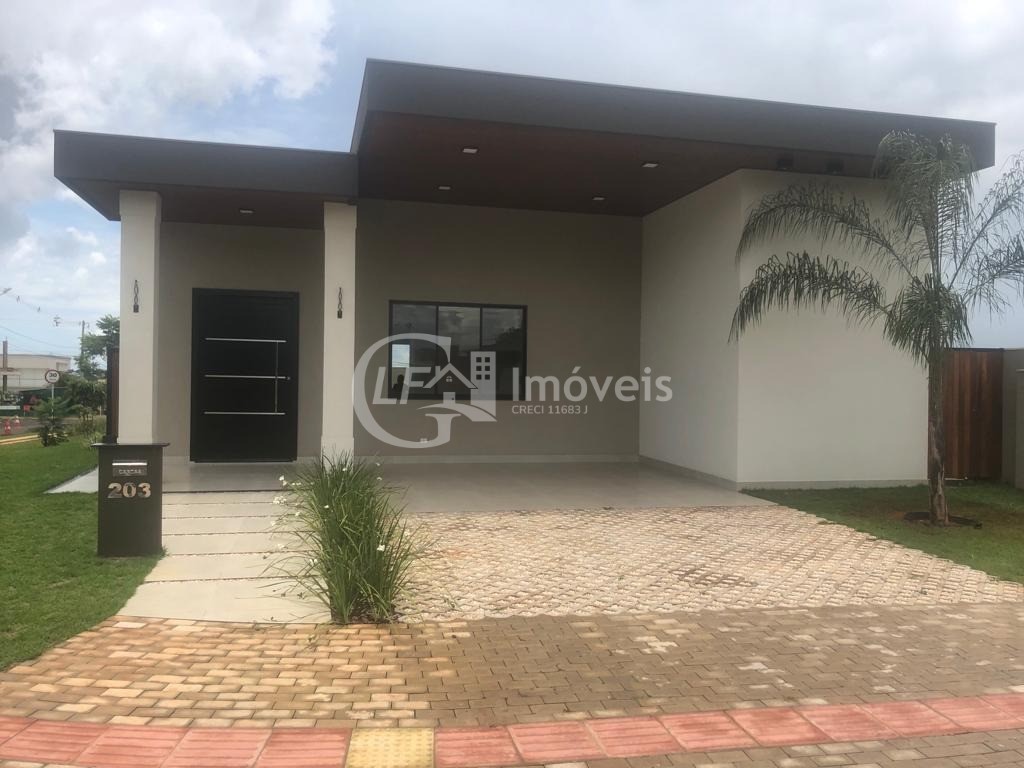 Casa, 4 quartos, 237 m² - Foto 1