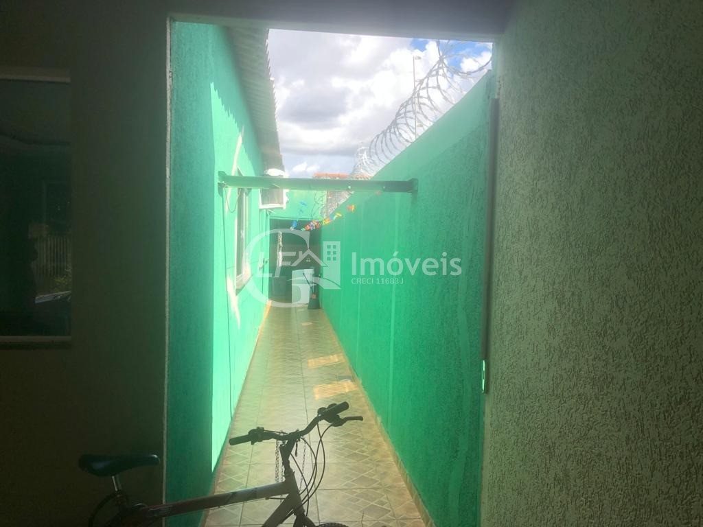 Imperdível! Casa à venda em Campo Grande-MS, Jardim Vida Nova, 3 quartos, 3 salas, 2 banheiros, 3 vagas, 161m². Venha conferir!