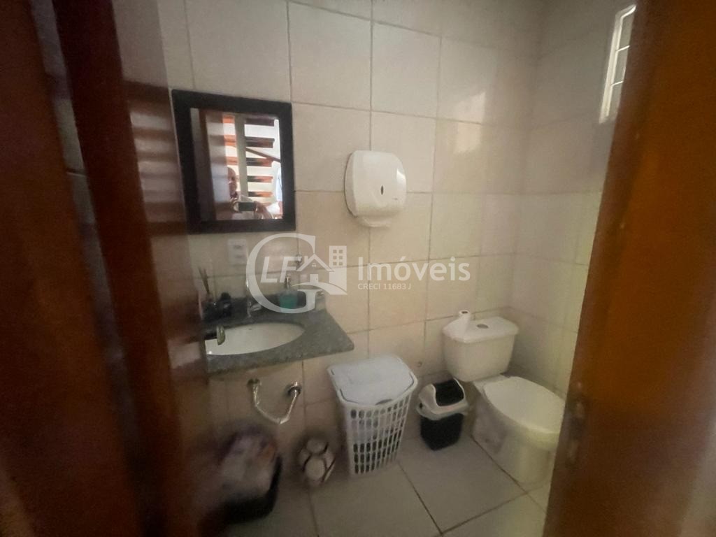 Imperdível oportunidade de adquirir casa com 2 quartos, 2 sa