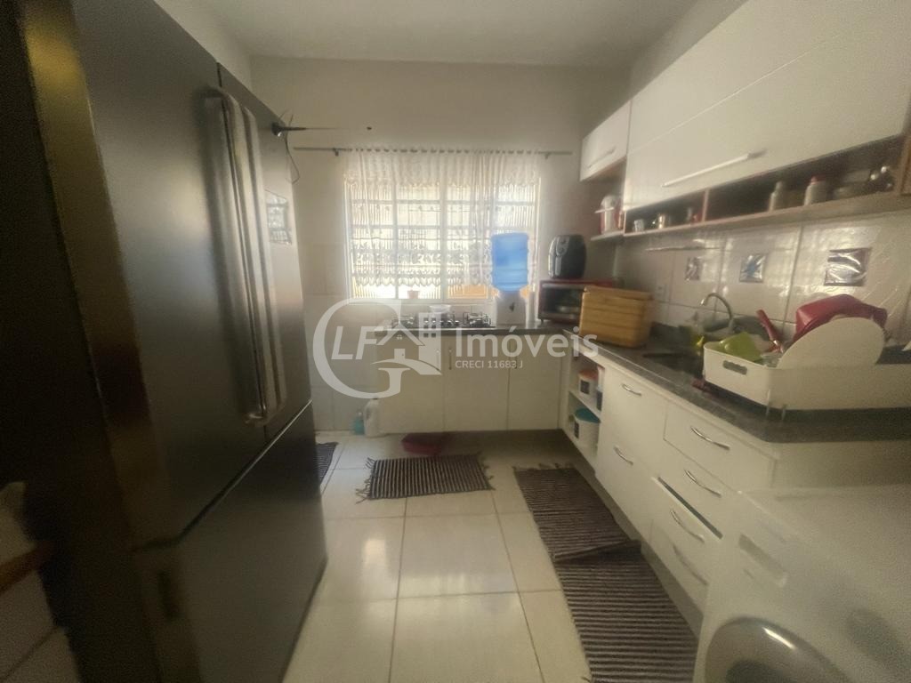 Imperdível oportunidade de adquirir casa com 2 quartos, 2 sa