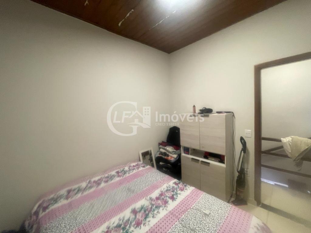 Imperdível oportunidade de adquirir casa com 2 quartos, 2 sa