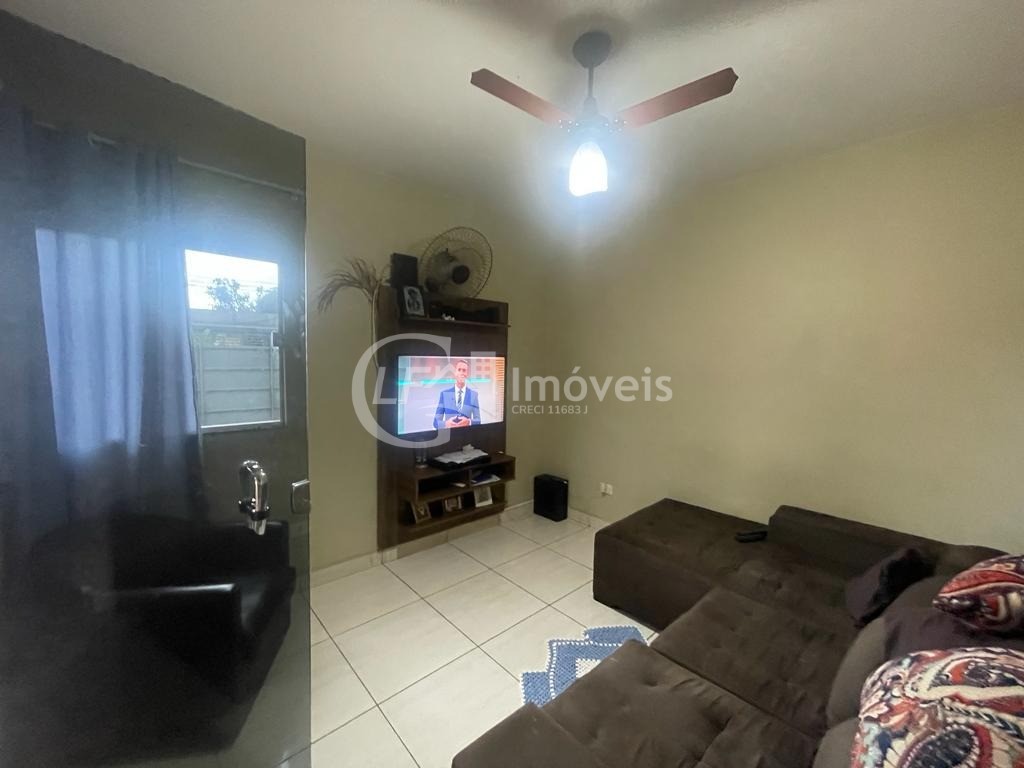 Imóvel à venda em Campo Grande-MS: Casa de 4 quartos na Vila Marli, com suíte, 2 salas, 3 banheiros, 6 vagas e 220m². Confira!