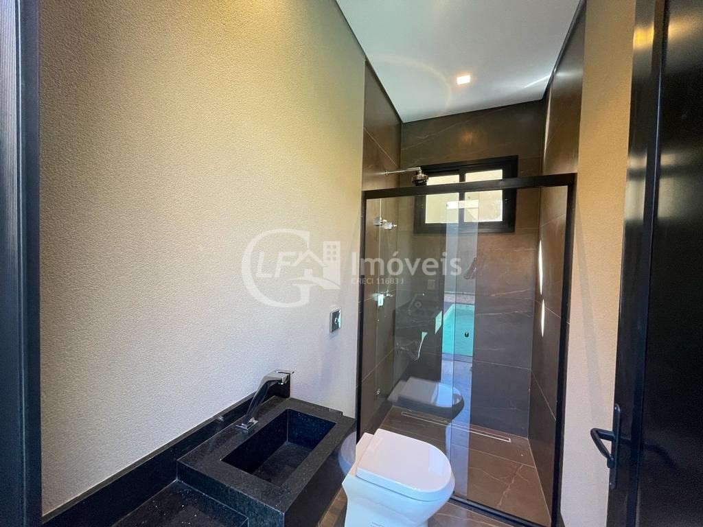 Casa Térrea Alphaville 01 - 01 suíte + 02 Apartamentos