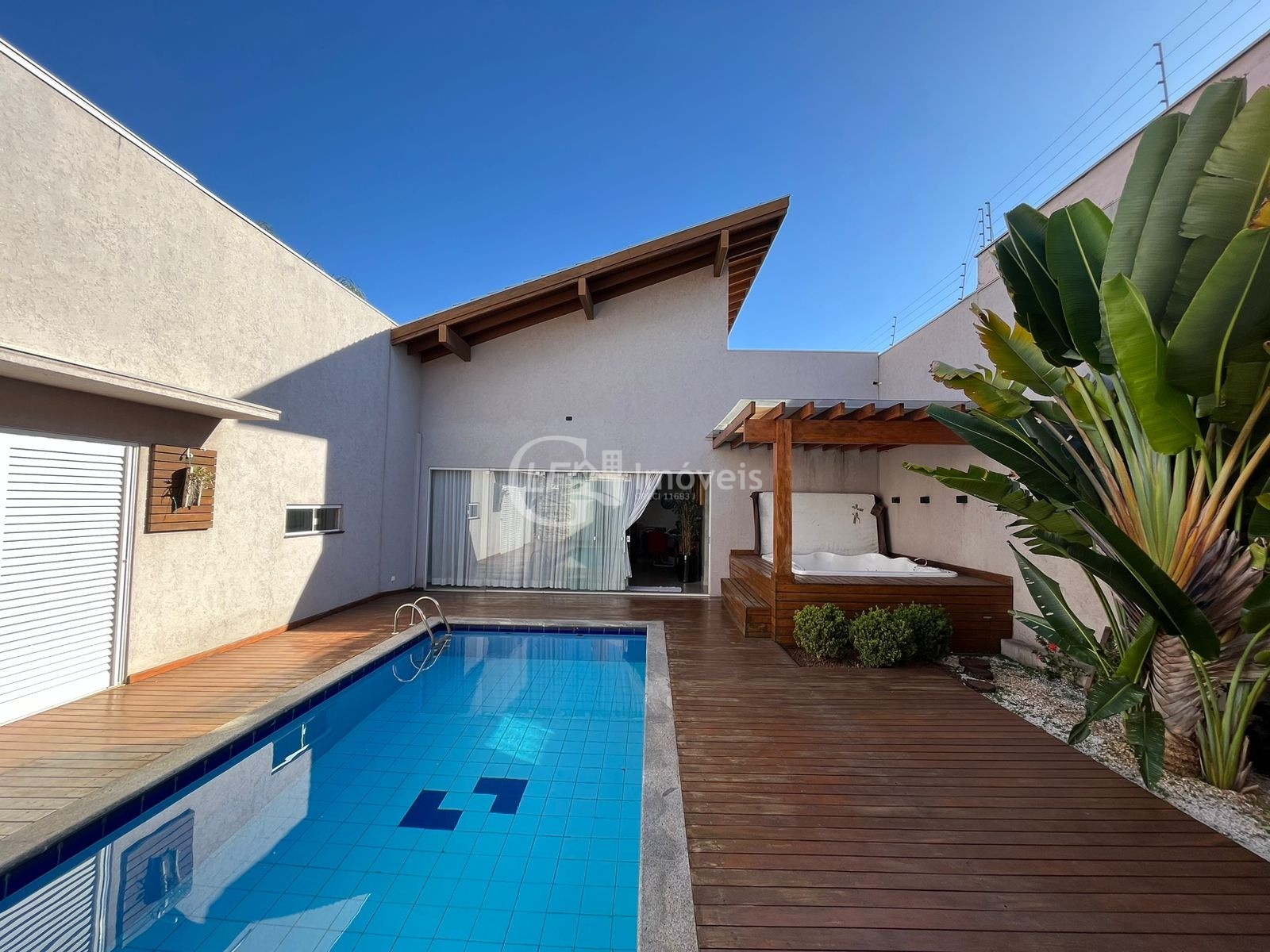 Linda casa com 3 suítes e sala de cinema - foto 33