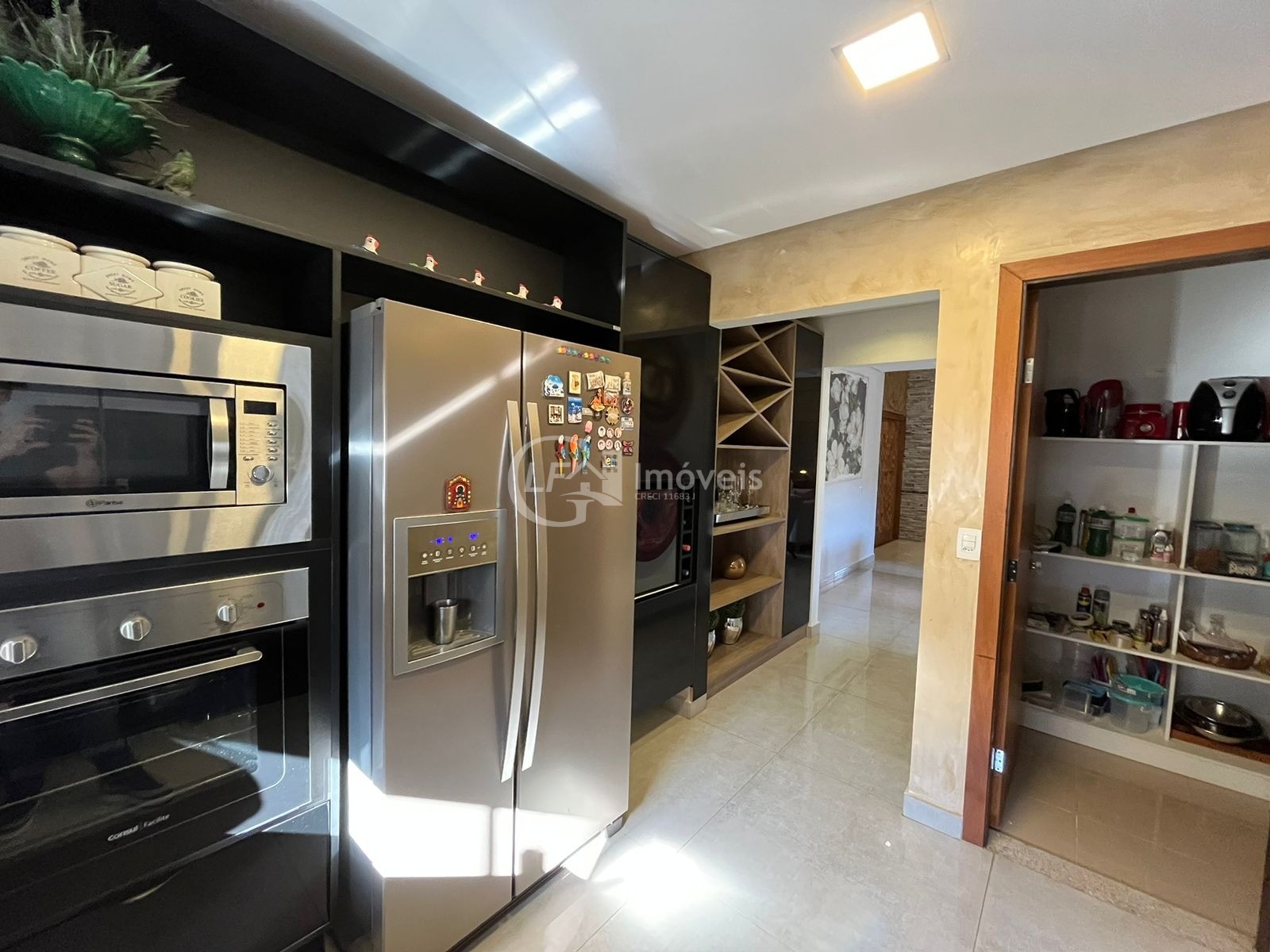 Linda casa com 3 suítes e sala de cinema - foto 26