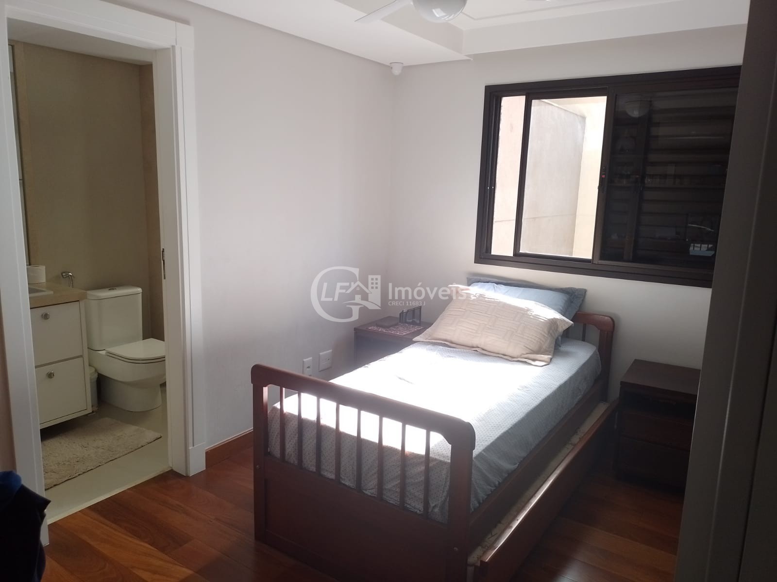 Apartamento à venda em Campo Grande-MS no bairro Royal Park: 2 quartos, 1 suíte, 2 salas, 4 banheiros, 3 vagas, 368m².