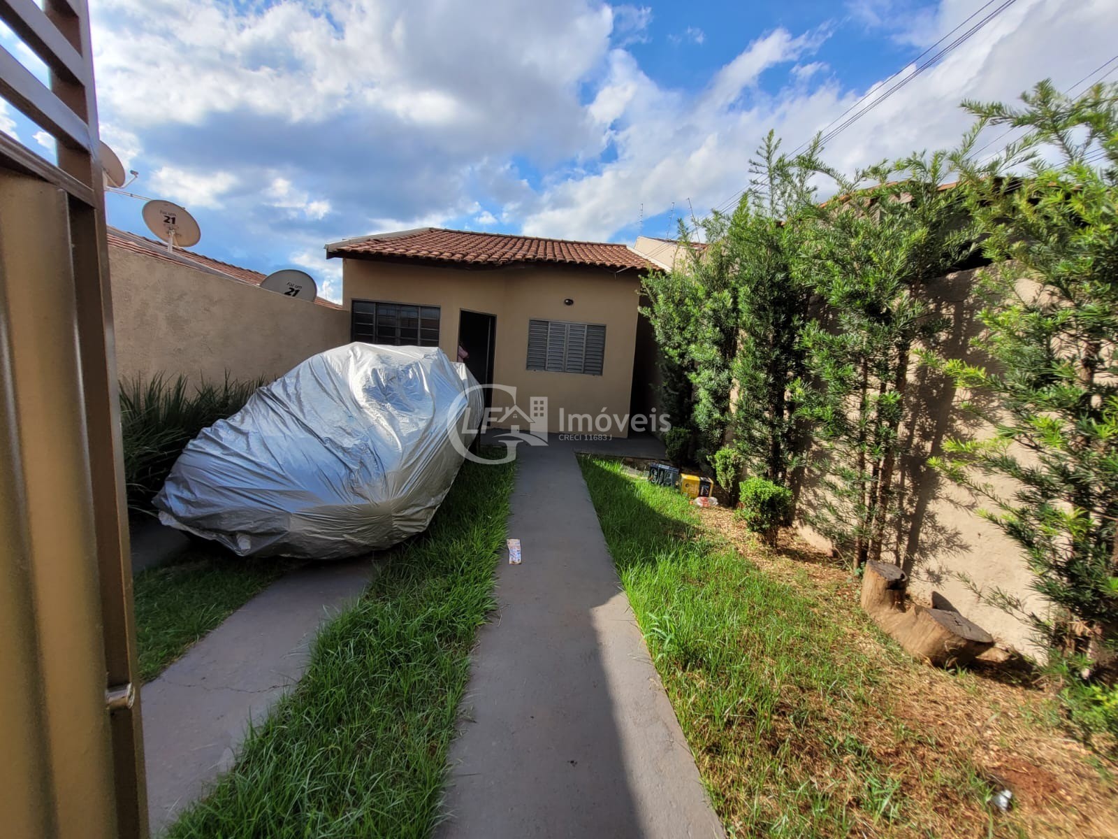 Casa à venda em campo grande-ms: 2 quartos, 1 sala, 1 banhei
