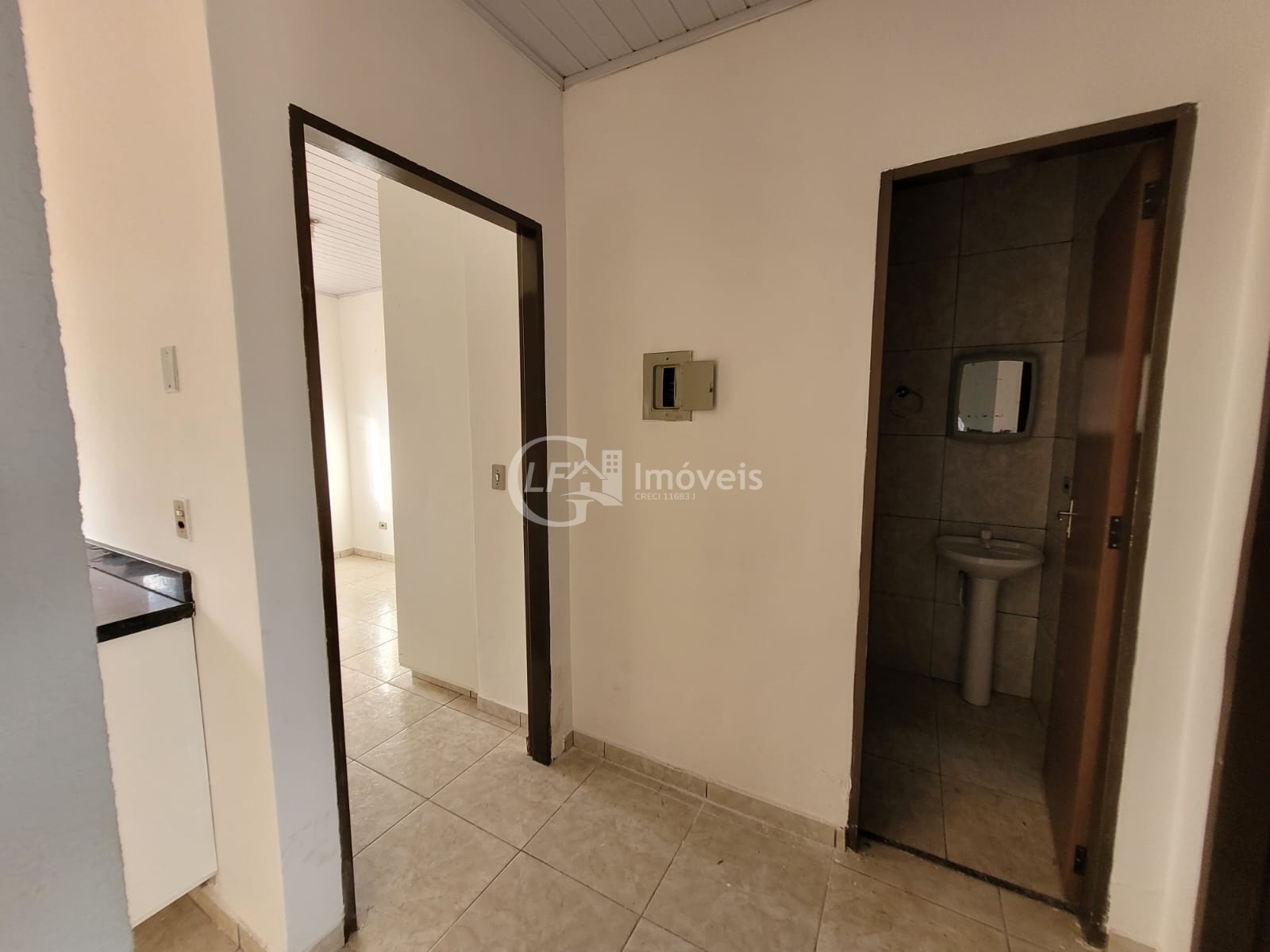 Casa à venda em campo grande-ms: 2 quartos, 1 sala, 1 banhei