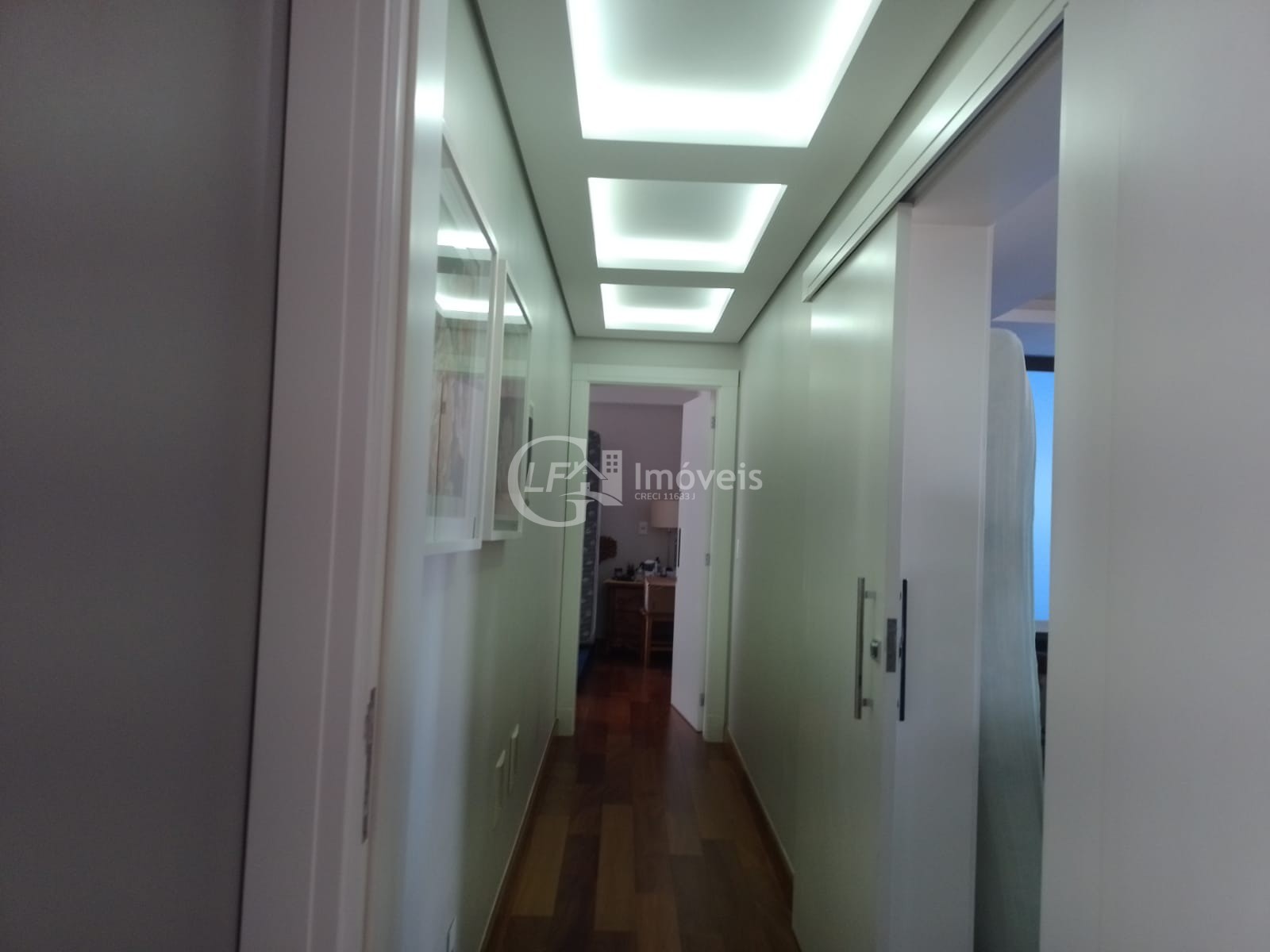 Apartamento à venda em Campo Grande-MS no bairro Royal Park: 2 quartos, 1 suíte, 2 salas, 4 banheiros, 3 vagas, 368m².