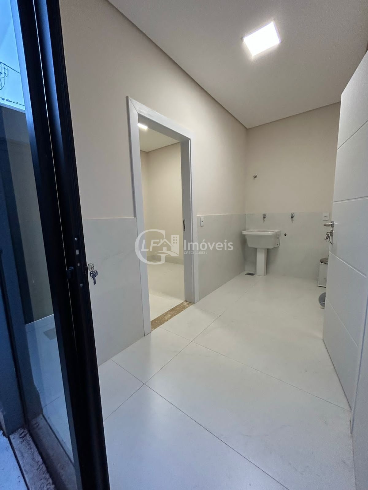 Imperdível: casa de luxo em condomínio à venda em campo gran