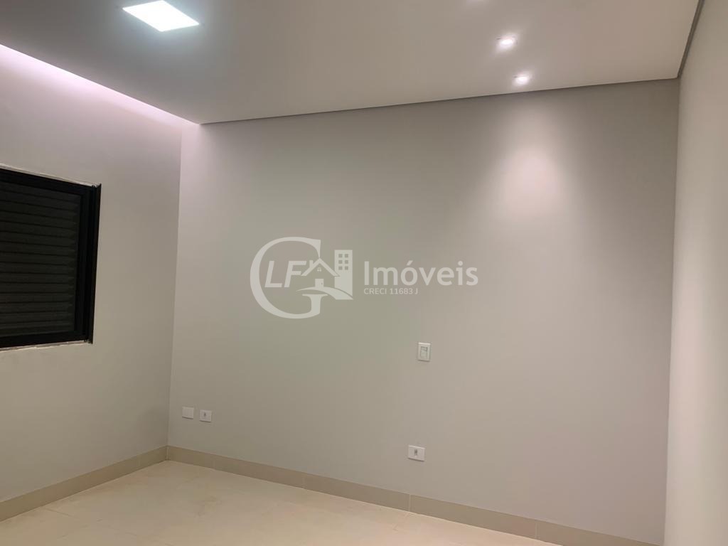 Venda de Casa Impecável em Campo Grande-MS, Bairro Parque Residencial Rita Vieira: 3 Quartos, 1 Suíte, 2 Salas, 2 Banheiros, 2 Vagas de Garagem, 180m².