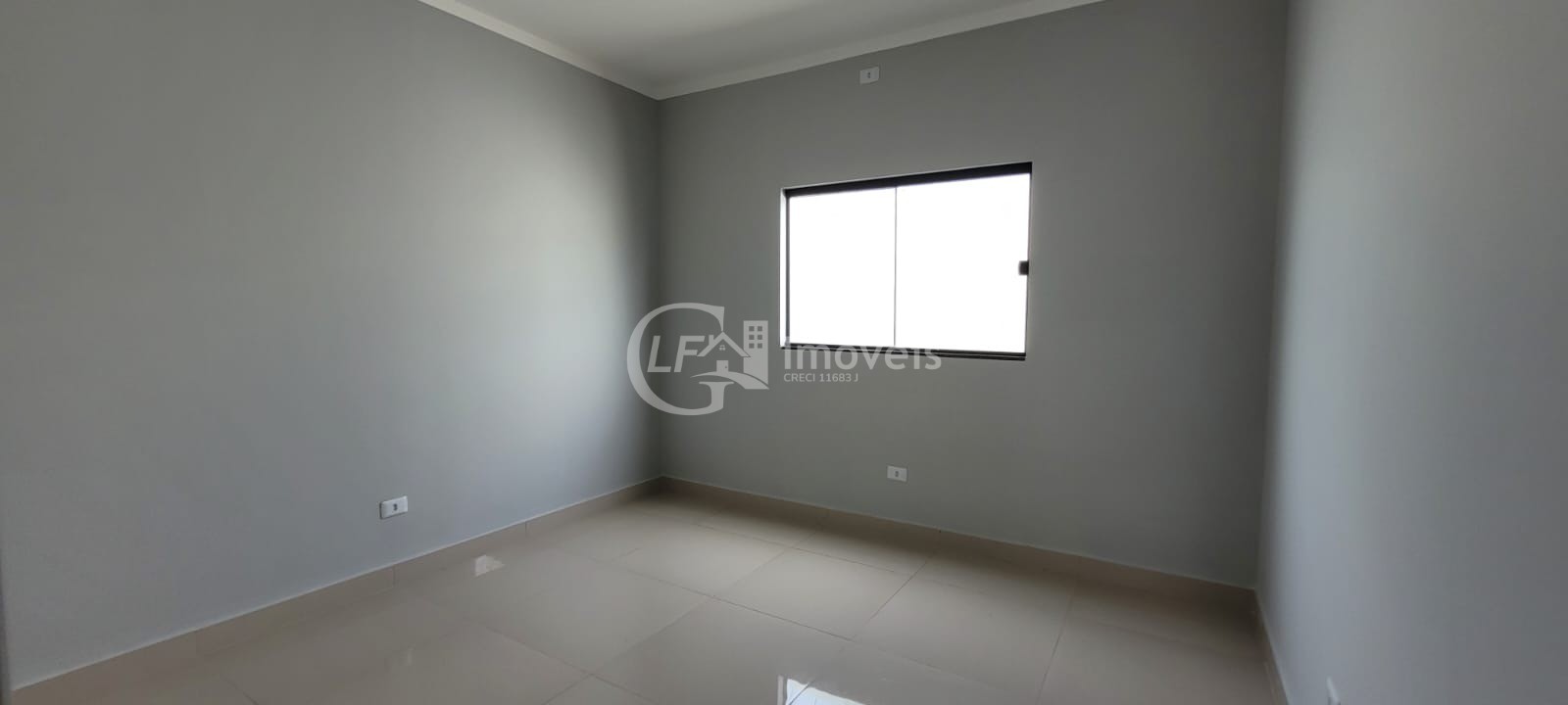 Imperdível oportunidade: Casa à venda em Campo Grande-MS, bairro São Francisco, 3 quartos, 1 suíte, 1 vaga de garagem!