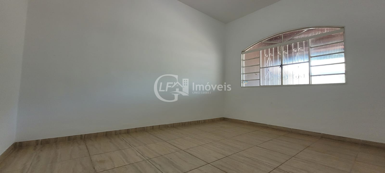 Casa de 4 quartos e 1 suíte à venda em Campo Grande-MS, Bairro Coophasul, com 250m² de área e 4 vagas de garagem