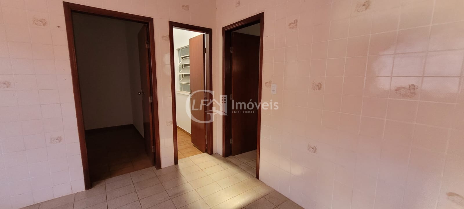 Casa de 4 quartos e 1 suíte à venda em Campo Grande-MS, Bairro Coophasul, com 250m² de área e 4 vagas de garagem