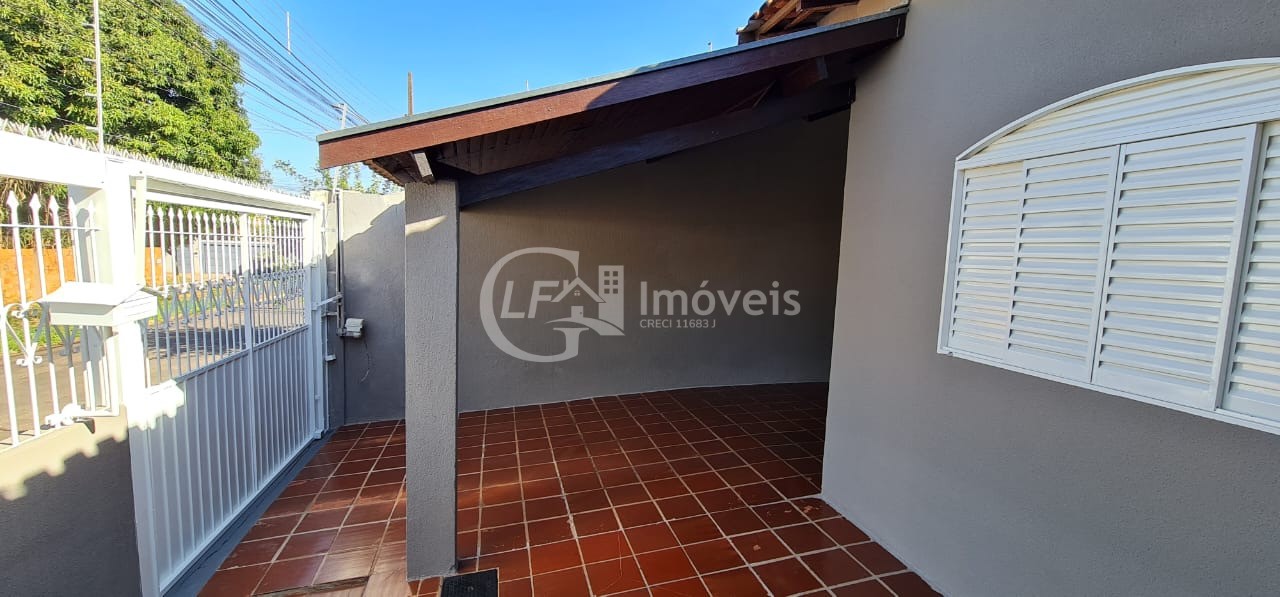 Casa de 4 quartos e 1 suíte à venda em Campo Grande-MS, Bairro Coophasul, com 250m² de área e 4 vagas de garagem
