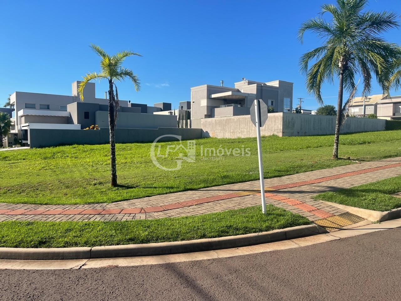 Terreno, 980 m² - Foto 2