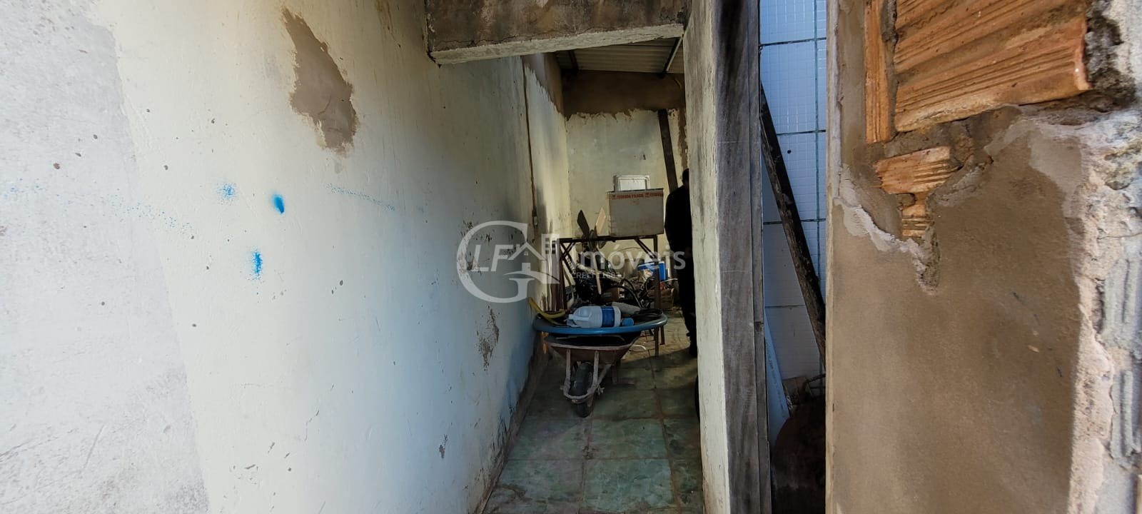 Imóvel à venda em Campo Grande-MS: Casa com 3 quartos, 2 salas, 2 banheiros e 3 vagas na Coronel Antonino!