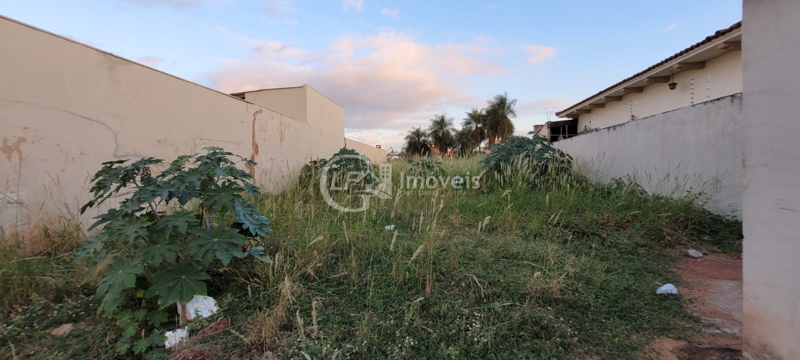 Casa comercial para locação no bairro amambaí em campo grand