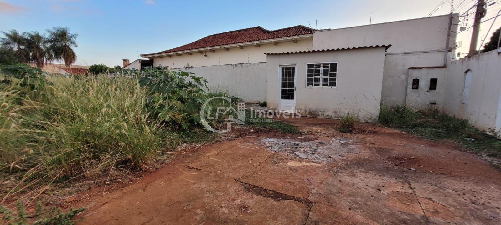 Casa comercial para locação no bairro amambaí em campo grand