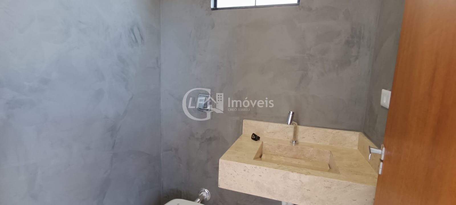 Imperdível casa à venda em Campo Grande-MS, Bairro Seminário: 3 quartos, 1 suíte, 2 salas, 3 banheiros, 3 vagas, 128m².
