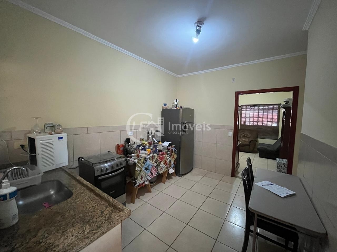 Casa com 2 quartos - boa localização