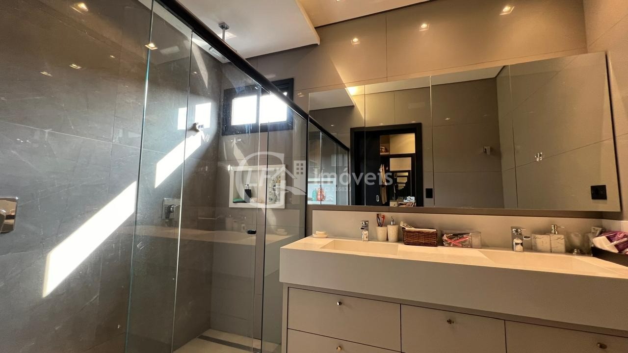 Casa à venda em Campo Grande-MS, Alphaville II: 2 quartos, 2 suítes, 3 salas, 2 banheiros, 4 vagas de garagem, 238m².