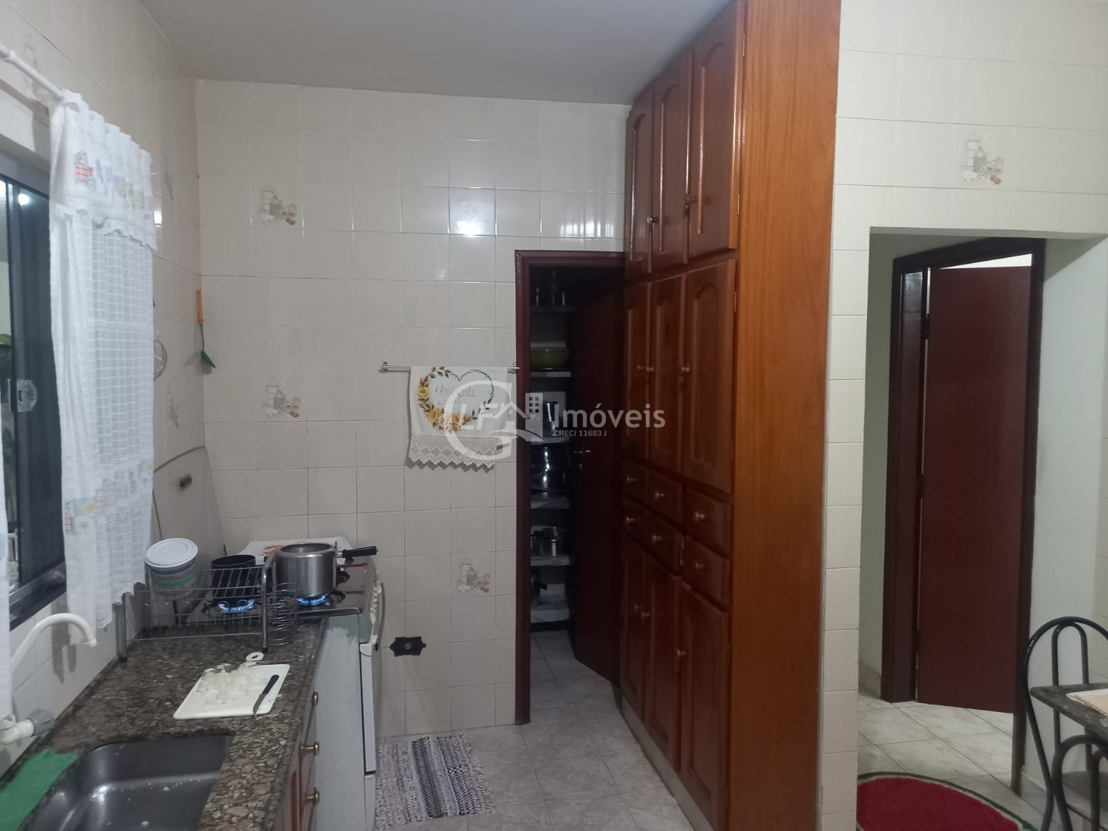 Imperdível oportunidade: casa comercial de alto padrão à ven