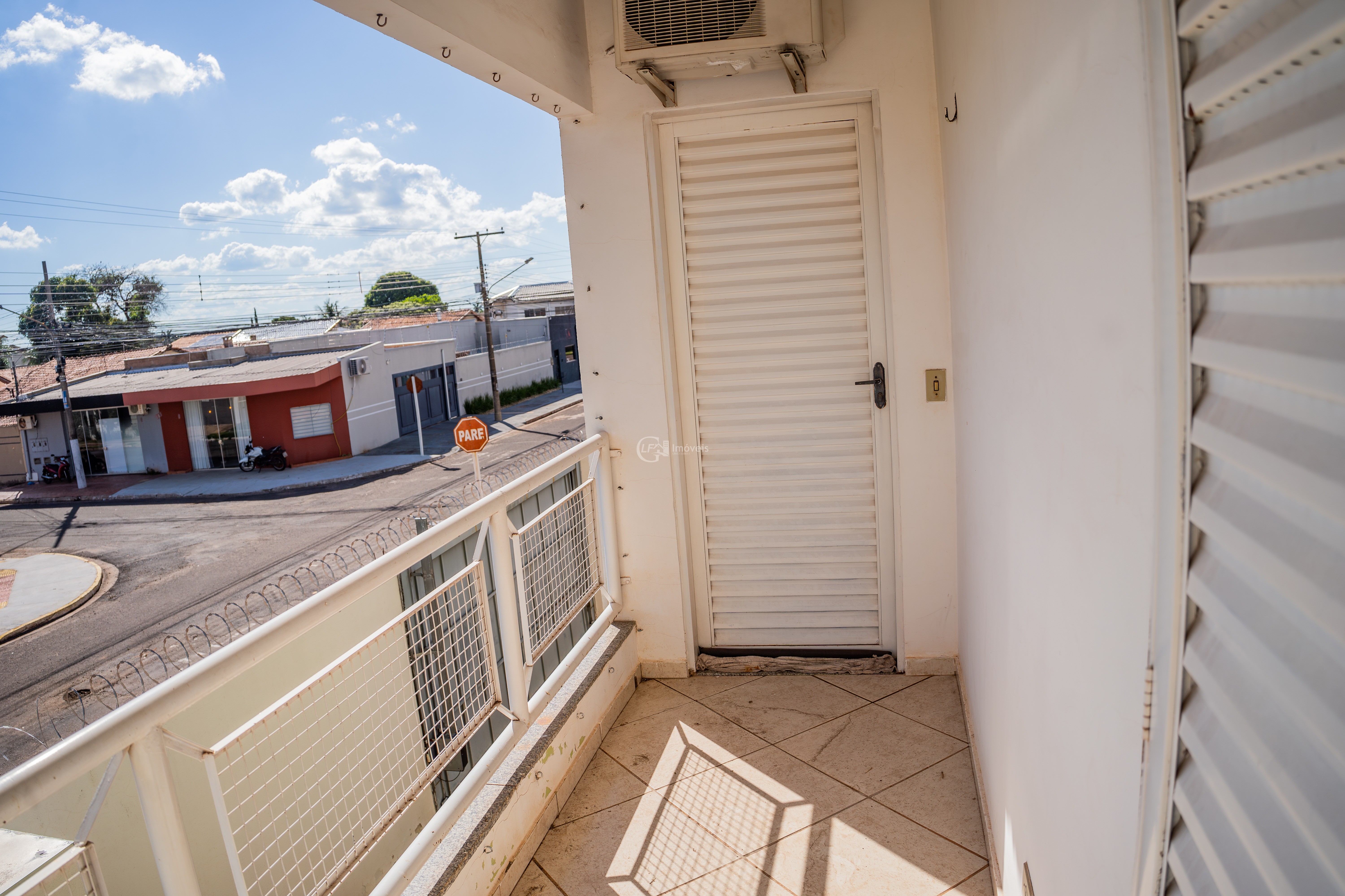 Imperdível: Casa à venda em Campo Grande-MS, Vila Palmira - 3 quartos, 1 suíte, 3 salas, 3 banheiros, 3 vagas, 169,84 m².