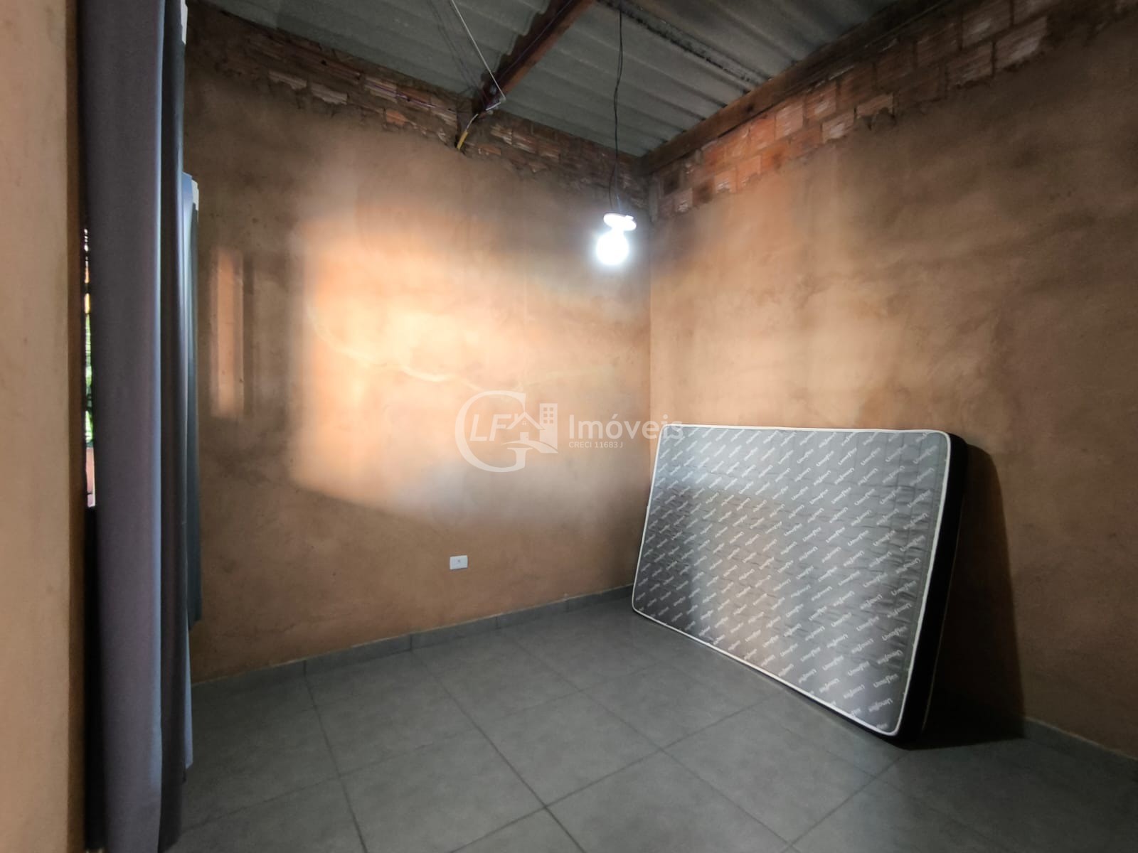 Casa para venda em campo grande-ms: 1 suite, 3 banheiros, 2 