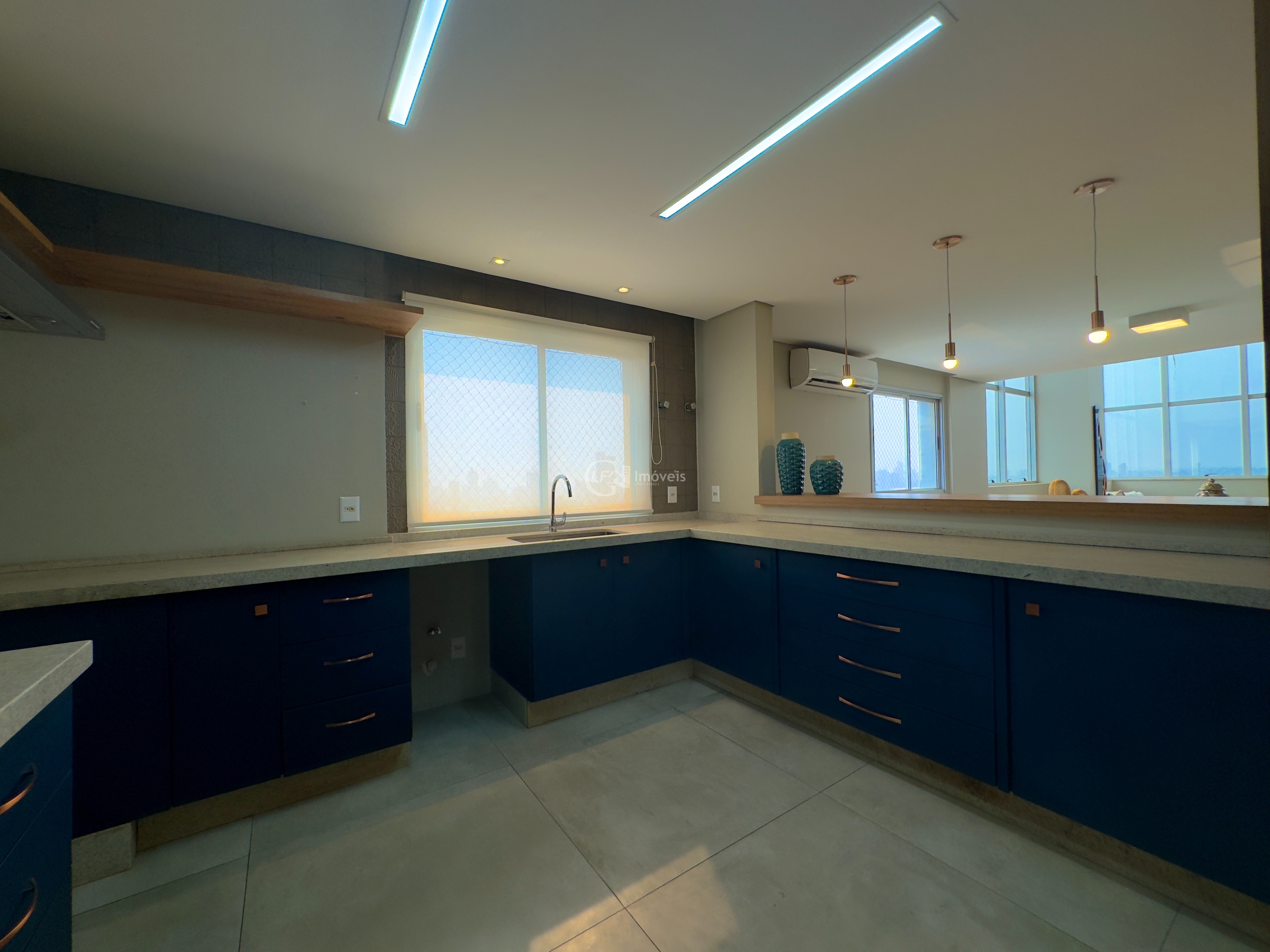 Apartamento, 4 quartos, 205 m² - Foto 12