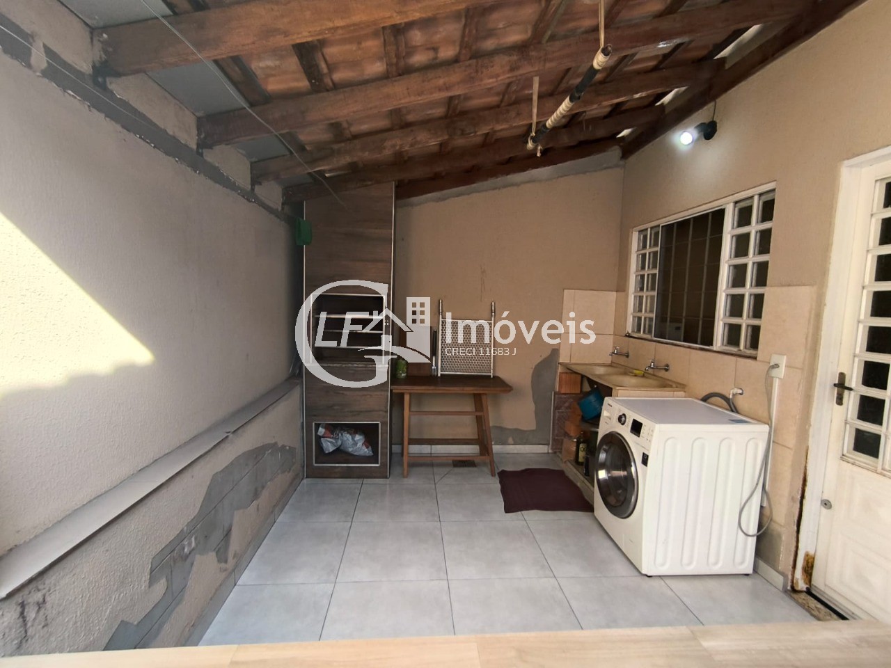 Casa com 2 quartos - boa localização