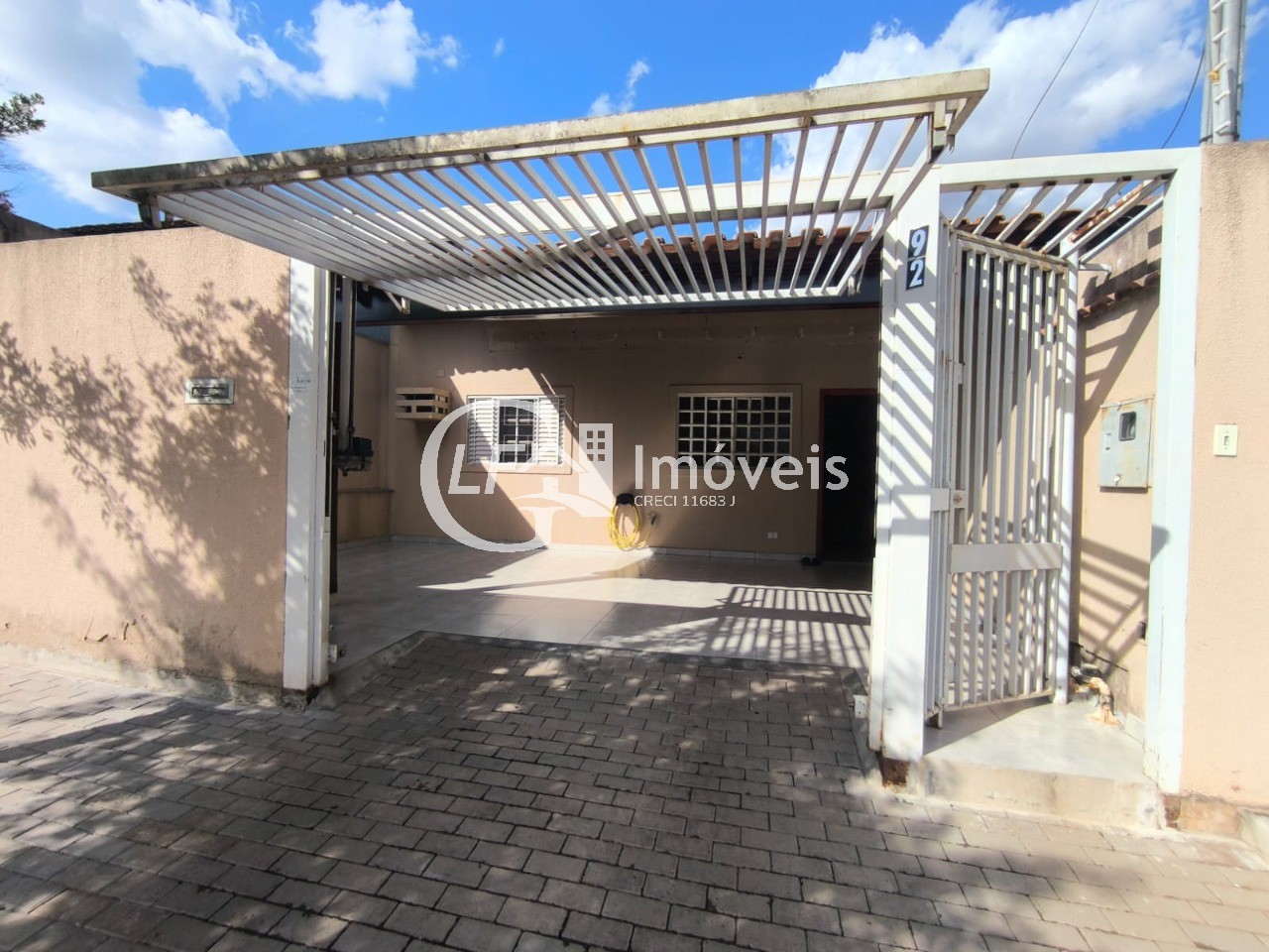 Casa com 2 quartos - boa localização
