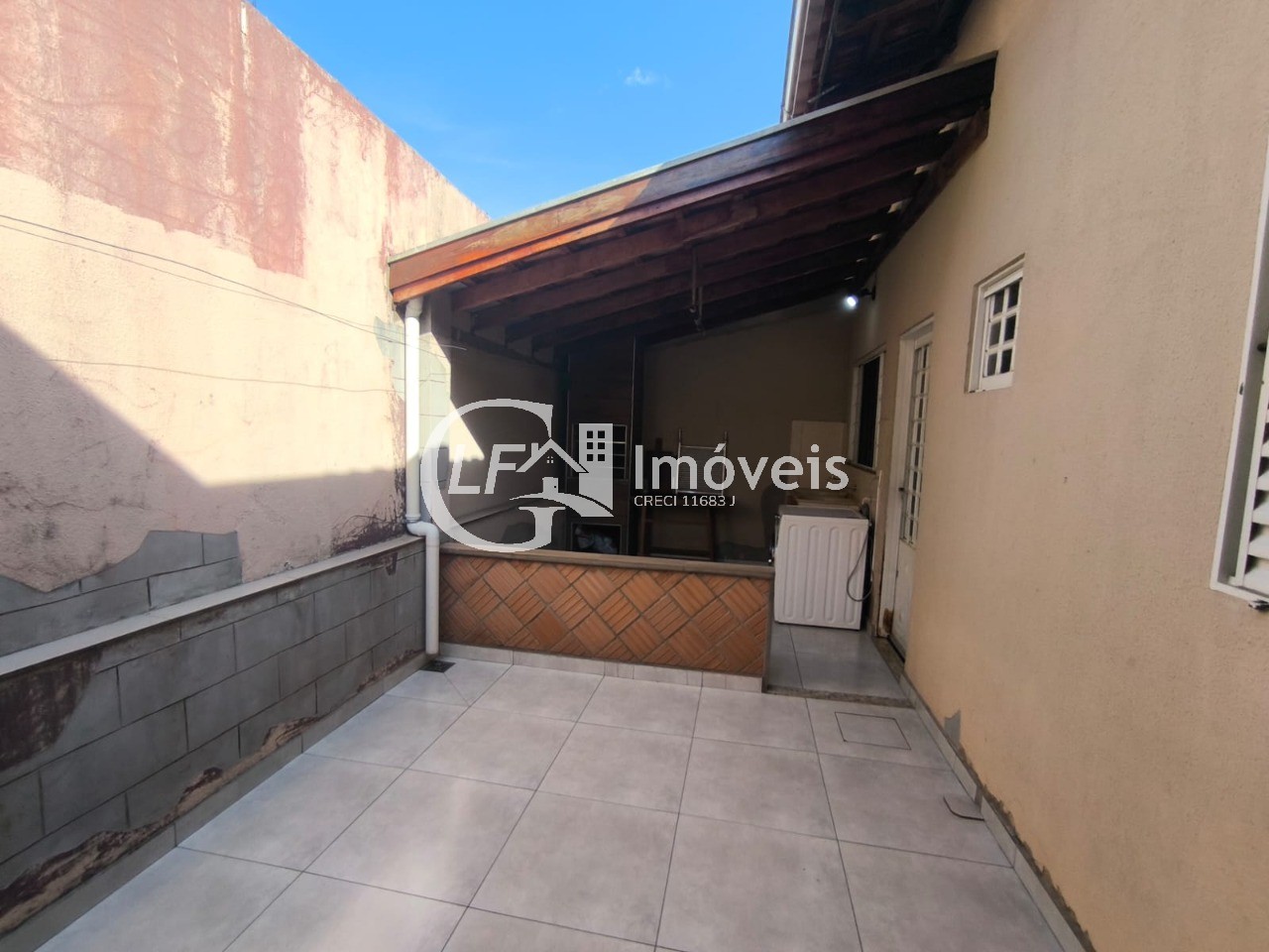 Casa com 2 quartos - boa localização