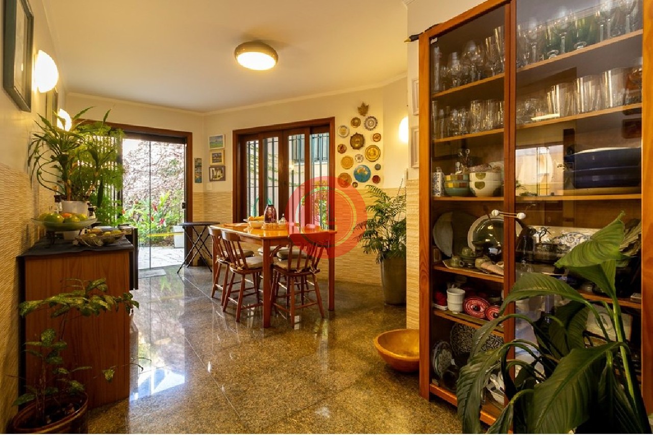 Casa, 3 quartos, 310 m² - Foto 9