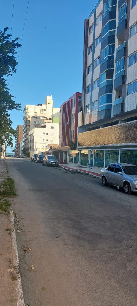 A VENDA APARTAMENTO COM 2 QUARTOS E 1 SUÍTE VISTA PARA O MAR