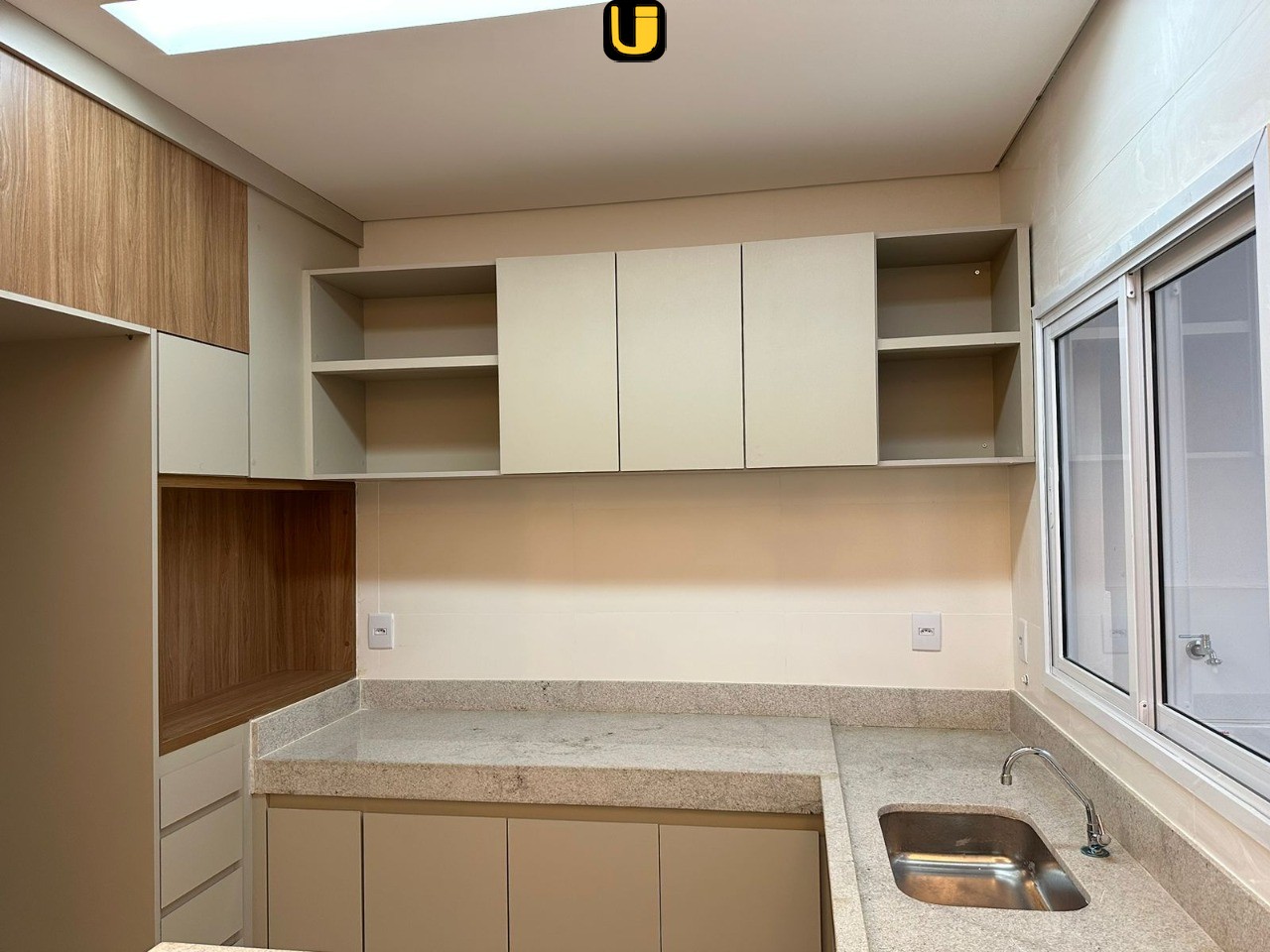 Casa, 2 quartos, 105 m² - Foto 1
