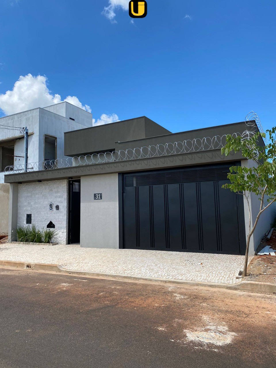 Casa, 3 quartos, 286 m² - Foto 1