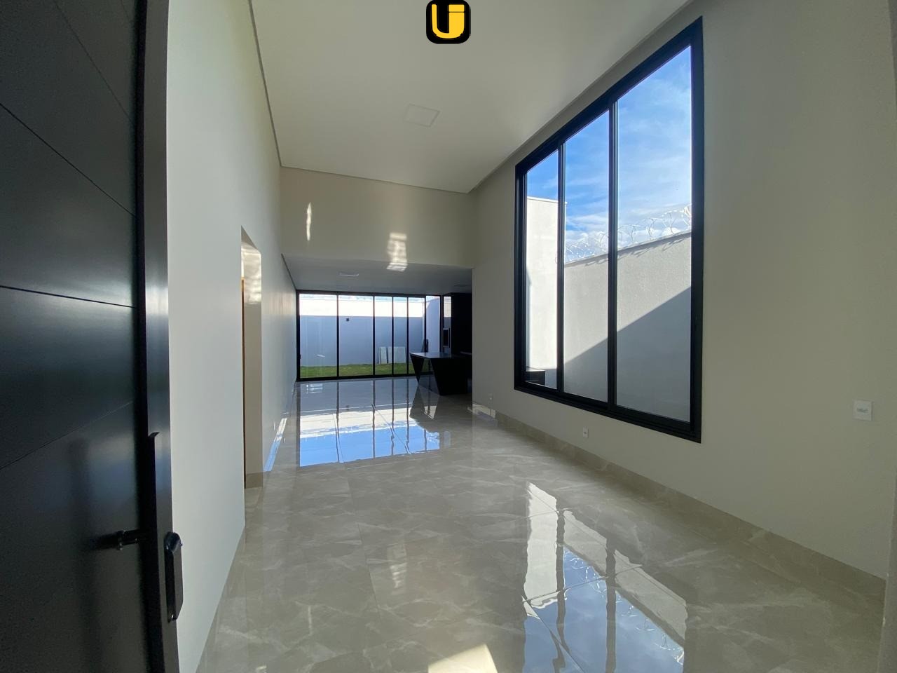 Casa, 3 quartos, 250 m² - Foto 2