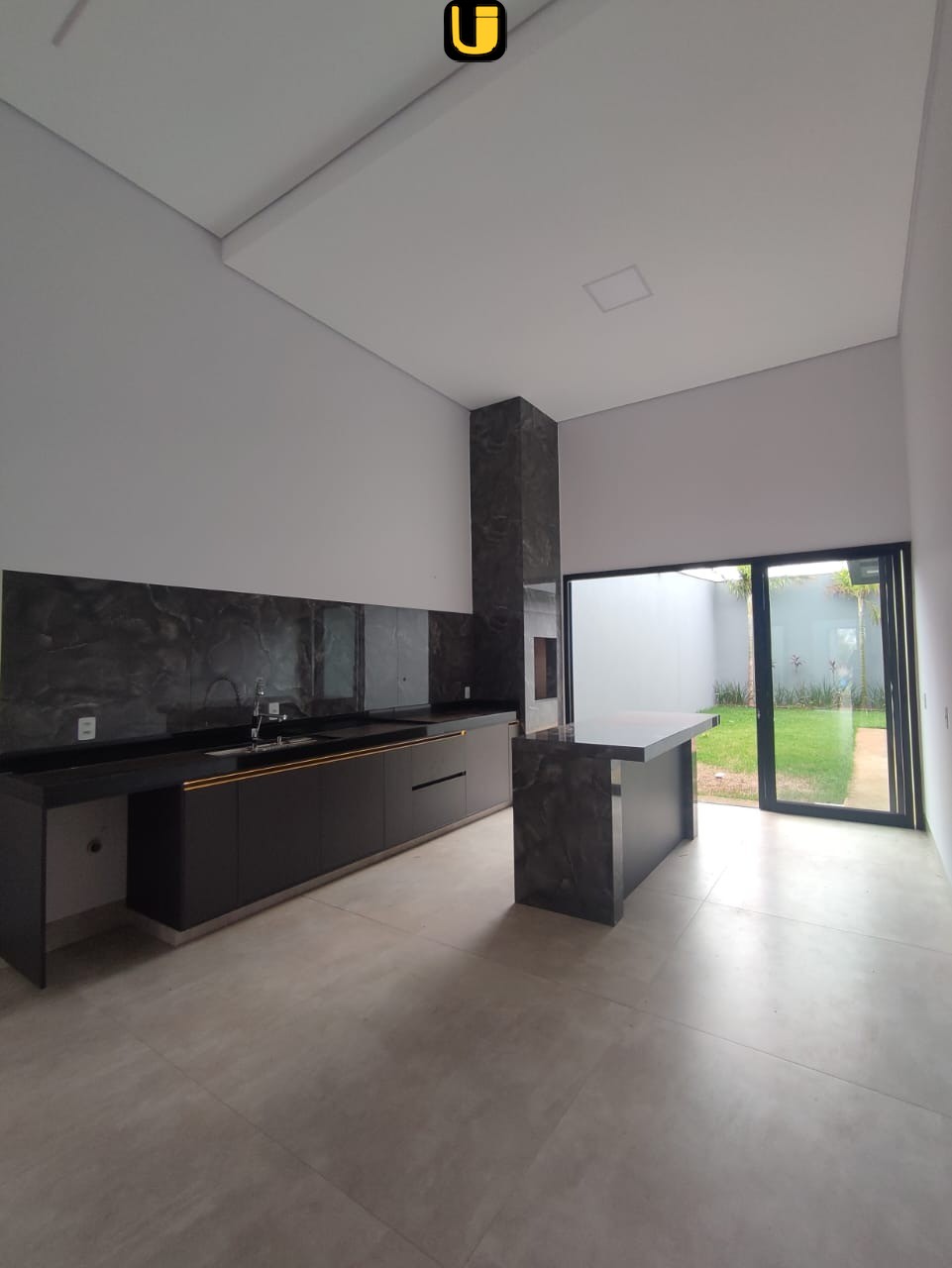 Casa, 3 quartos, 250 m² - Foto 1