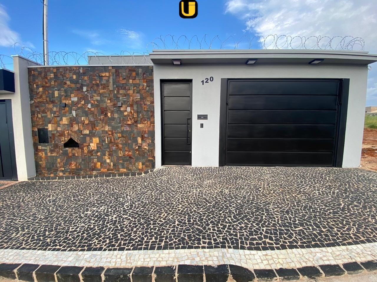 Casa, 3 quartos, 250 m² - Foto 1