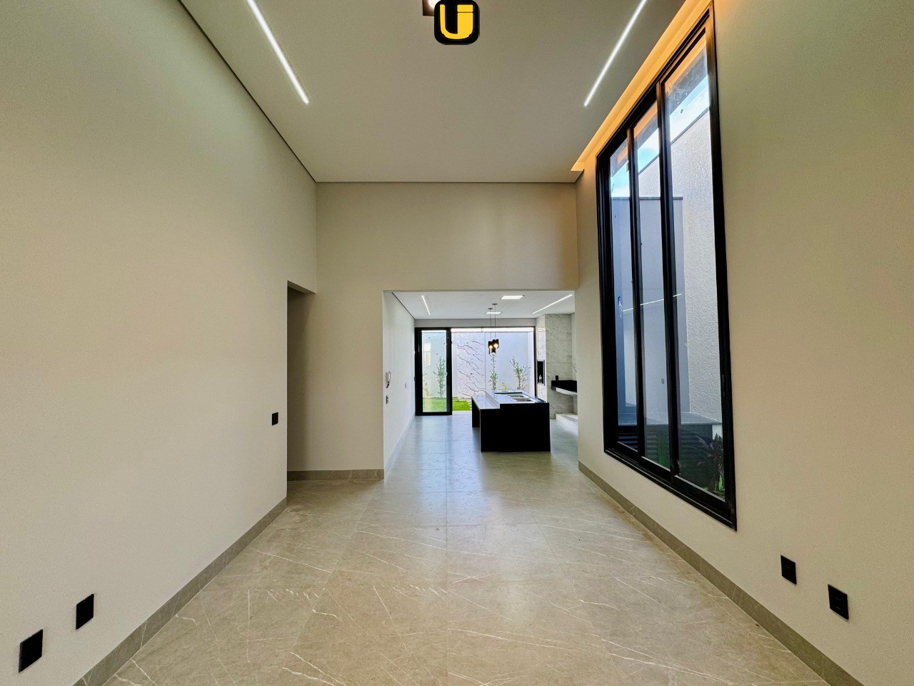 Casa, 3 quartos, 250 m² - Foto 2