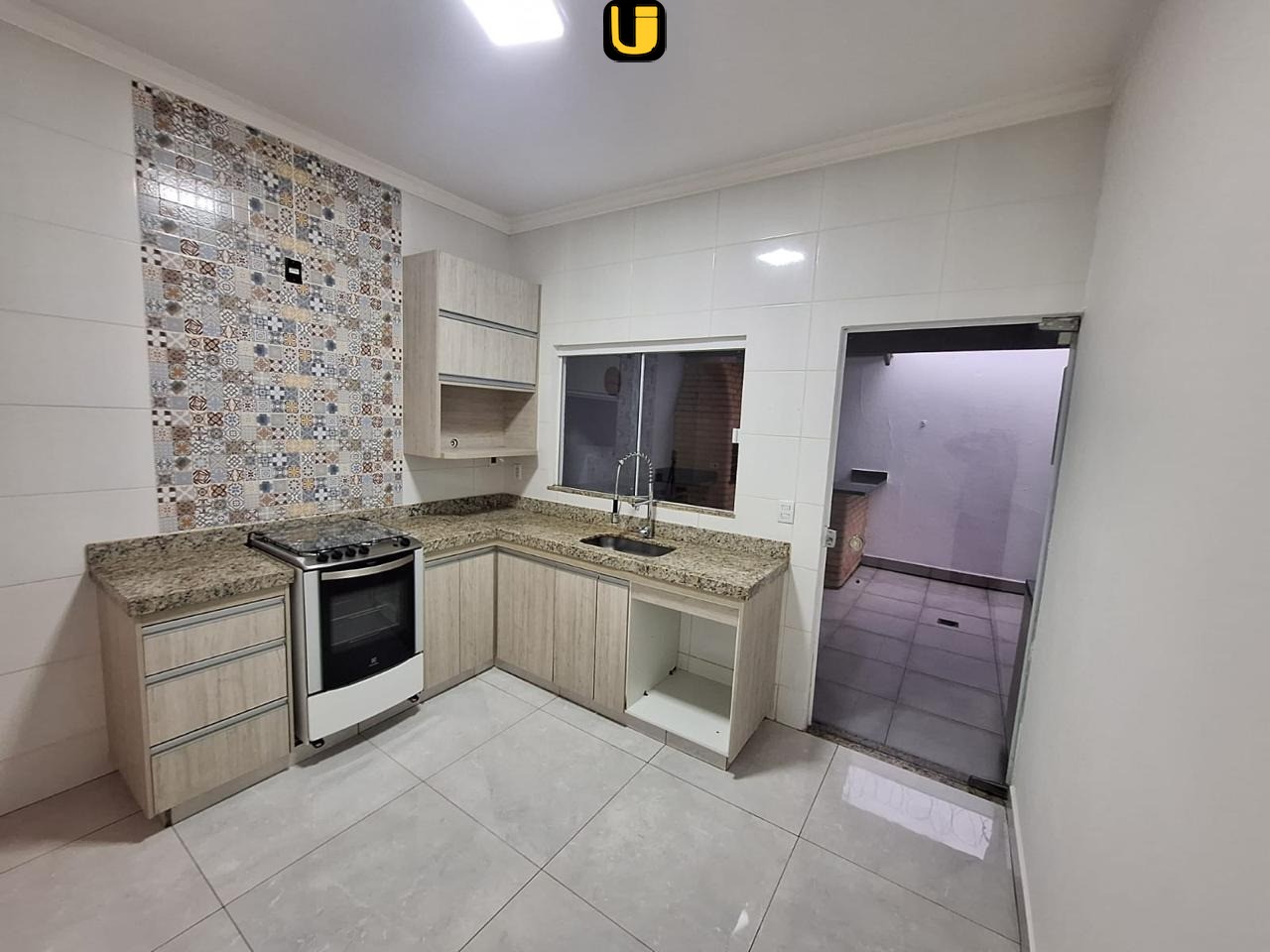 Casa, 2 quartos, 125 m² - Foto 1
