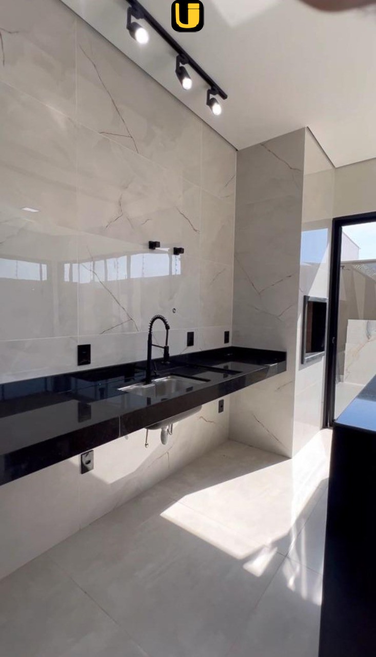 Casa, 3 quartos, 250 m² - Foto 4