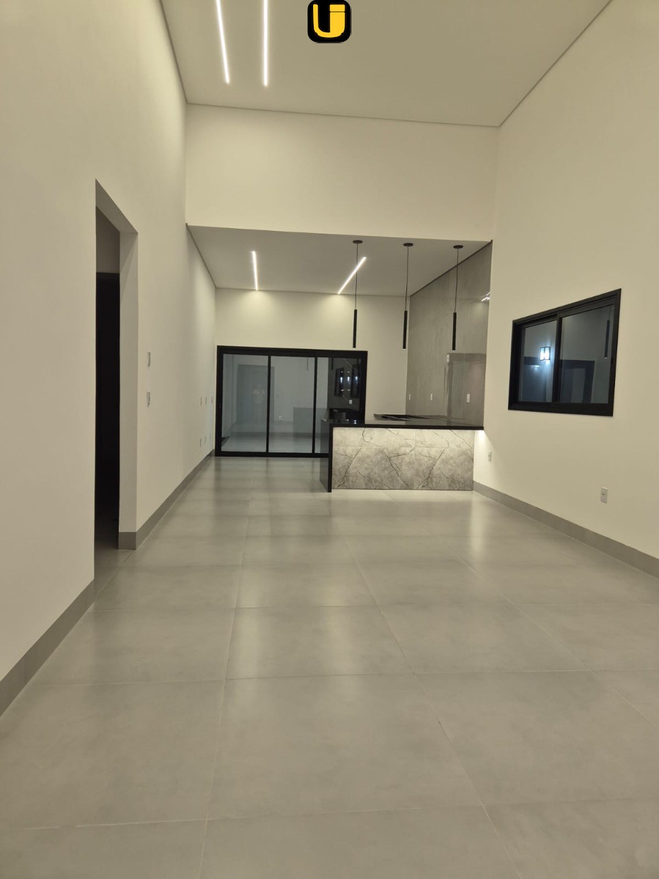Casa, 3 quartos, 250 m² - Foto 1