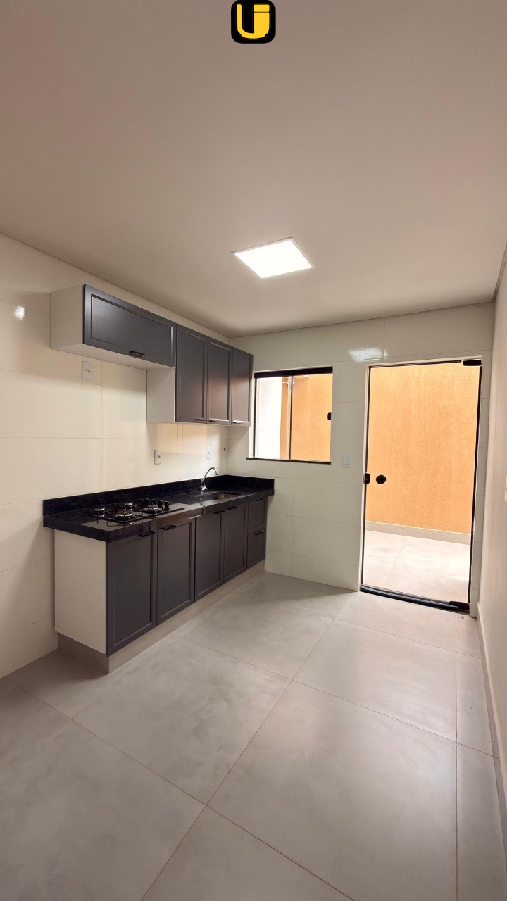 Casa, 3 quartos, 250 m² - Foto 2