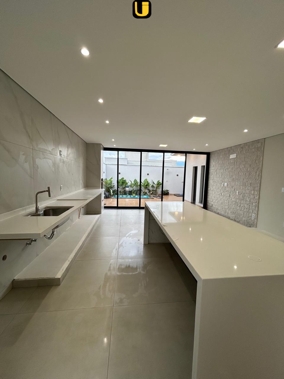 Casa, 3 quartos, 251 m² - Foto 2