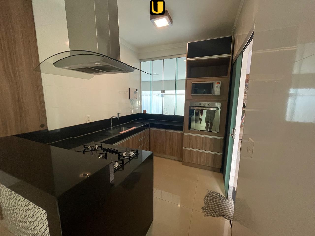 Casa, 3 quartos, 250 m² - Foto 1