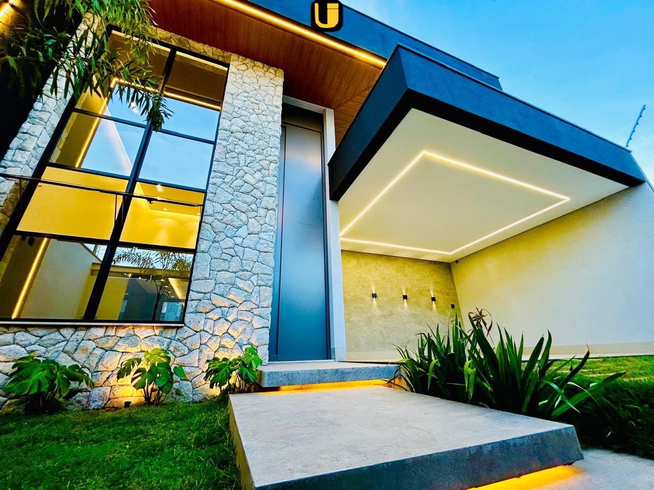 Casa, 3 quartos, 286 m² - Foto 1